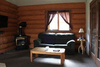 Twin Peaks Valemount